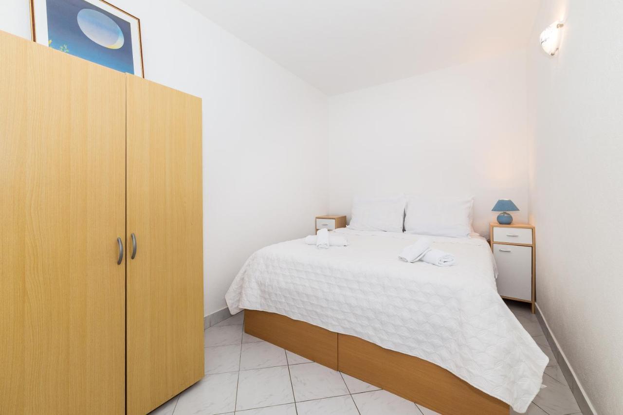Villa Gorica Apartments Razanj Bagian luar foto