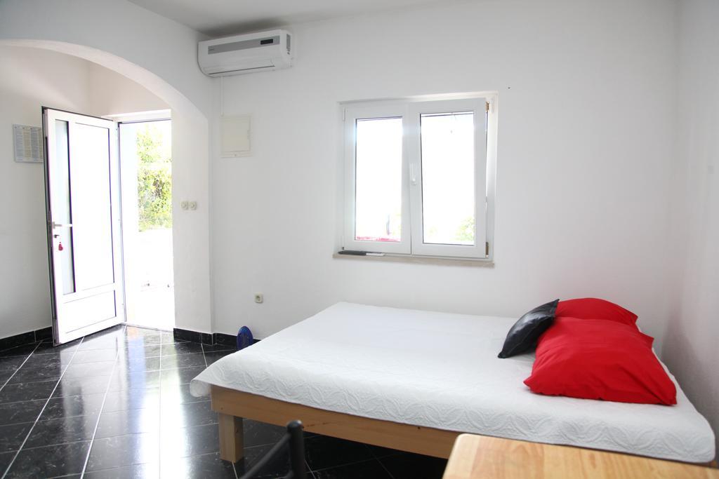 Villa Gorica Apartments Razanj Bagian luar foto